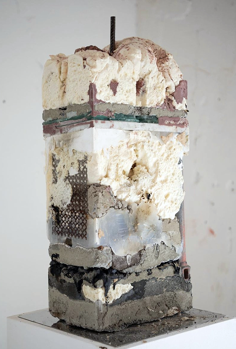 Photograph of Construction Pillar by Ciro Duclos.